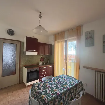 La Finestra Sul Trenino Apartment *