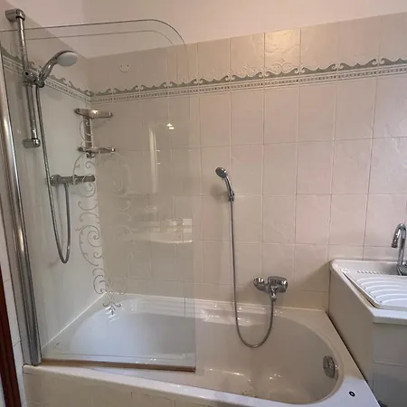 La Finestra Sul Trenino Apartamento *
